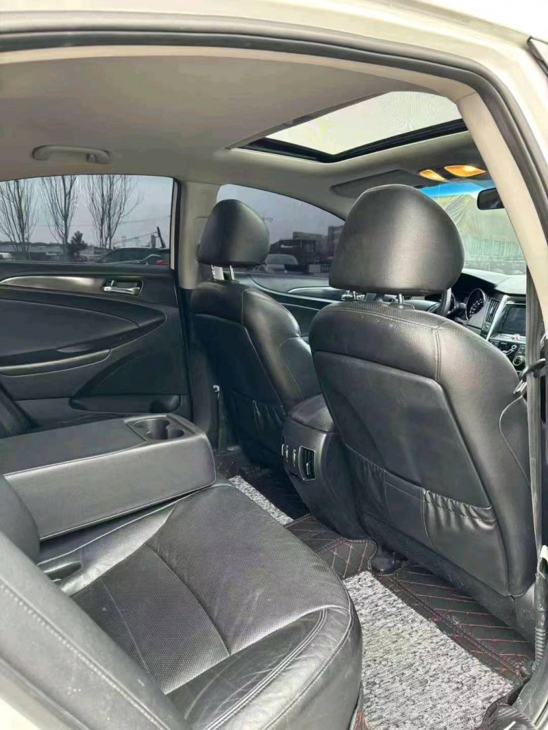 邯郸13年现代索纳塔八6