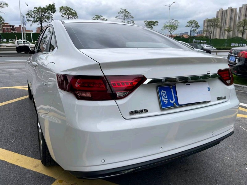 佛山21年吉利帝豪4