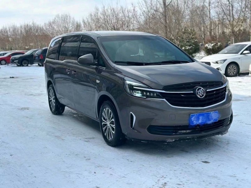 东营21年别克GL82