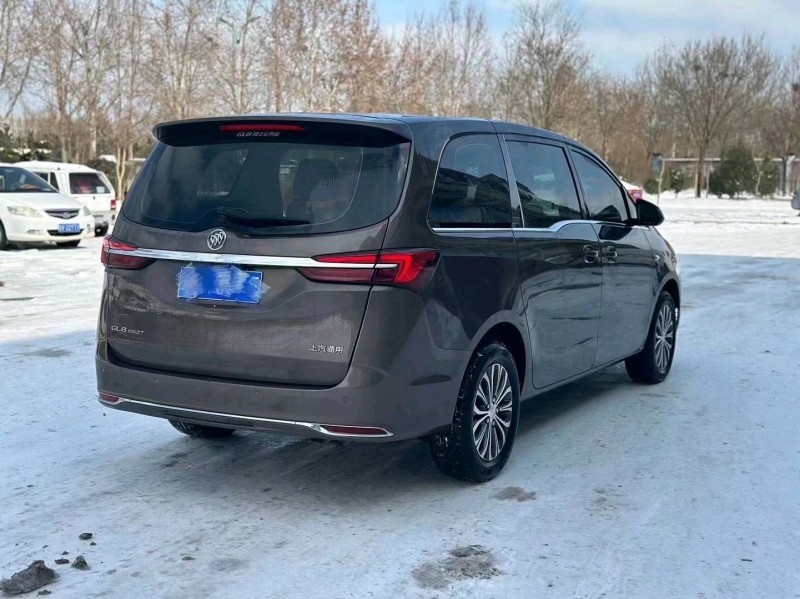 东营21年别克GL86