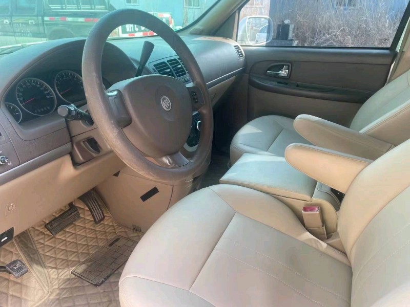 枣庄13年别克GL89