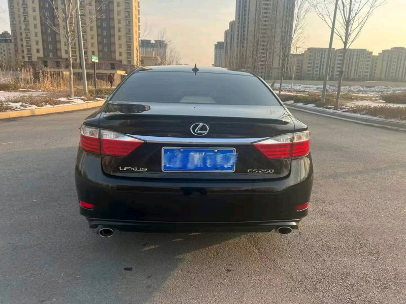 东营13年雷克萨斯ES6