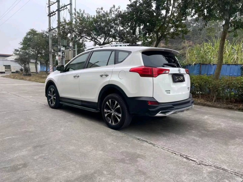 汕头13年丰田RAV4荣放9