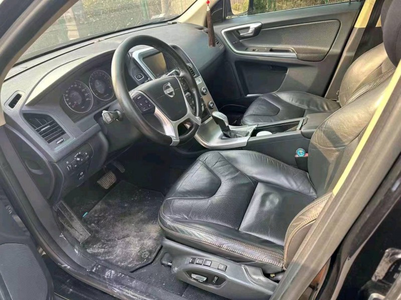 东营13年沃尔沃XC606