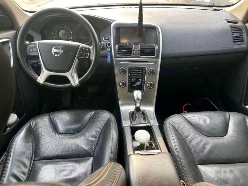 东营13年沃尔沃XC608