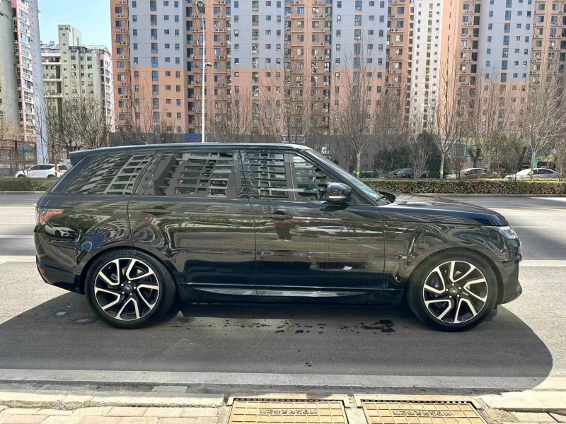 邢台20年路虎揽胜运动2