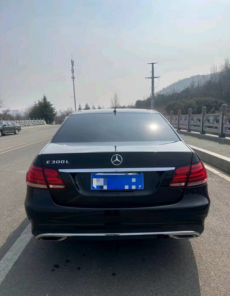 东营14年奔驰E3