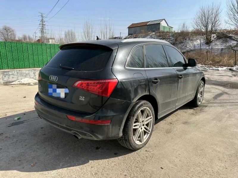 东营11年奥迪Q54