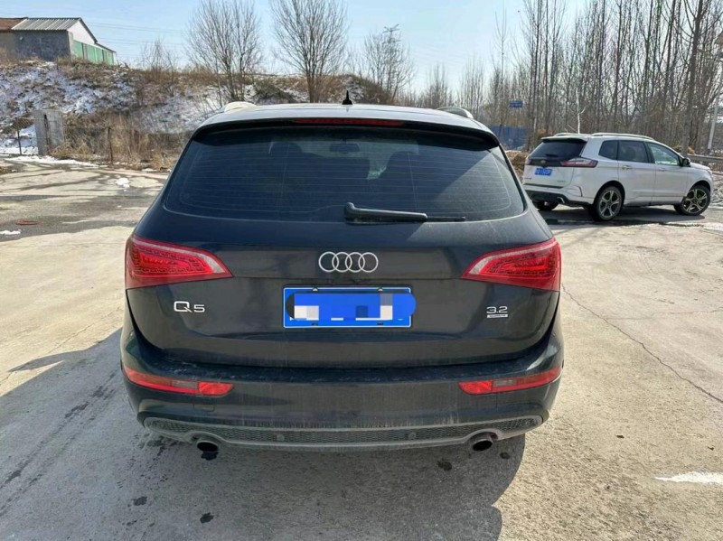 东营11年奥迪Q59