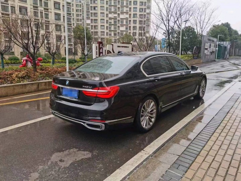 徐州19年宝马7系5