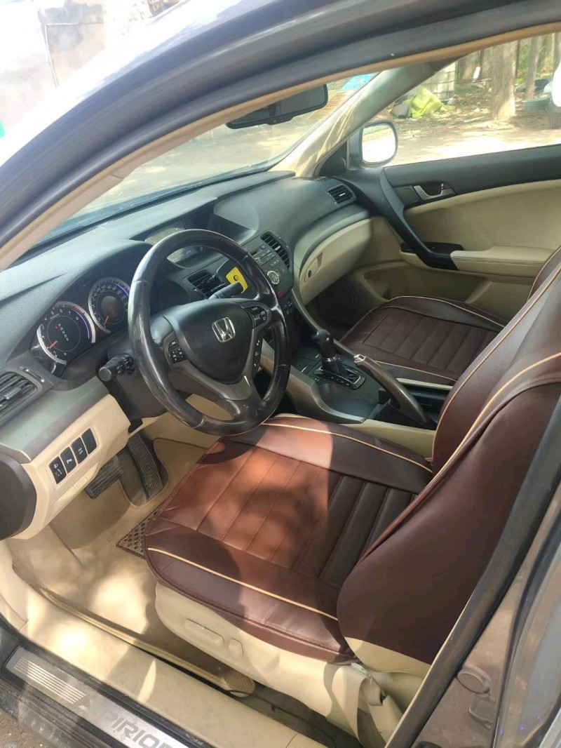 聊城10年本田思铂睿6