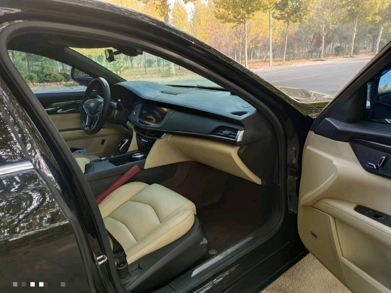 聊城20年凯迪拉克CT65