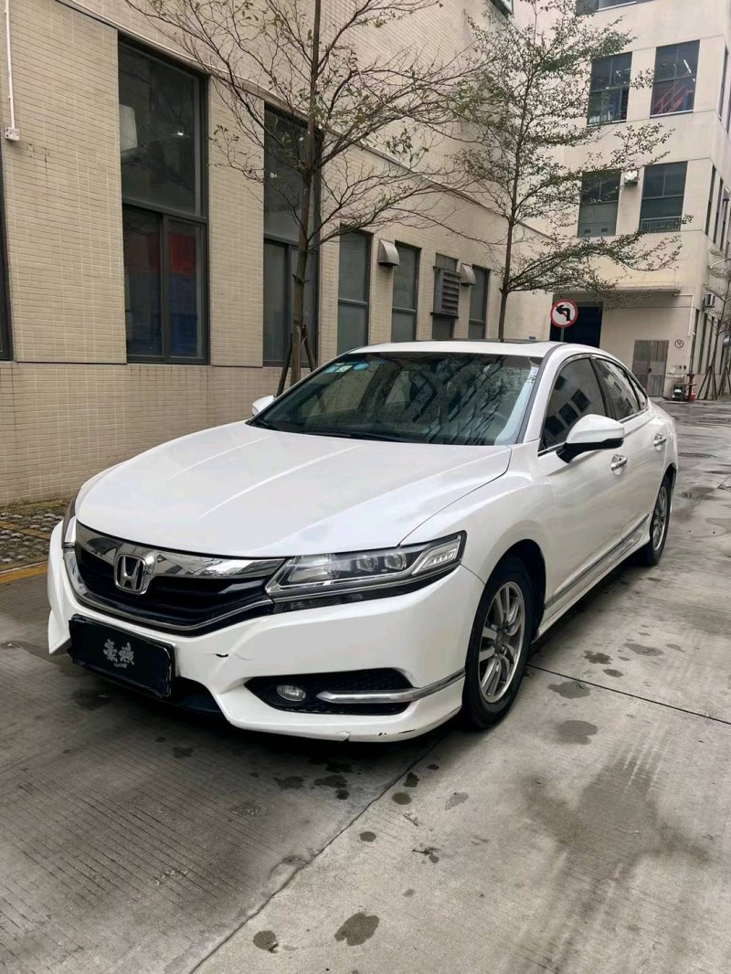 佛山16年本田思铂睿3