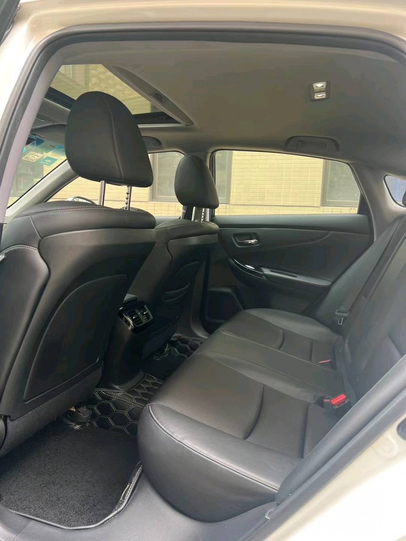 佛山16年本田思铂睿7