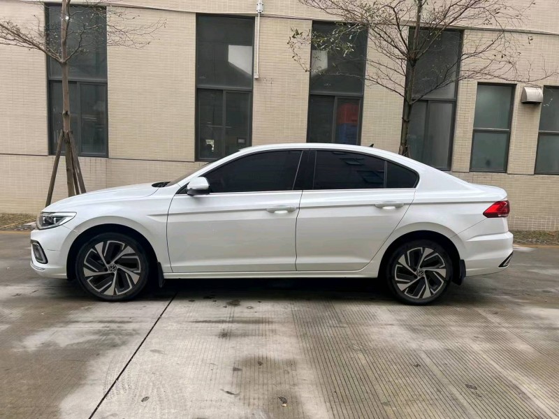 佛山22年大众宝来4