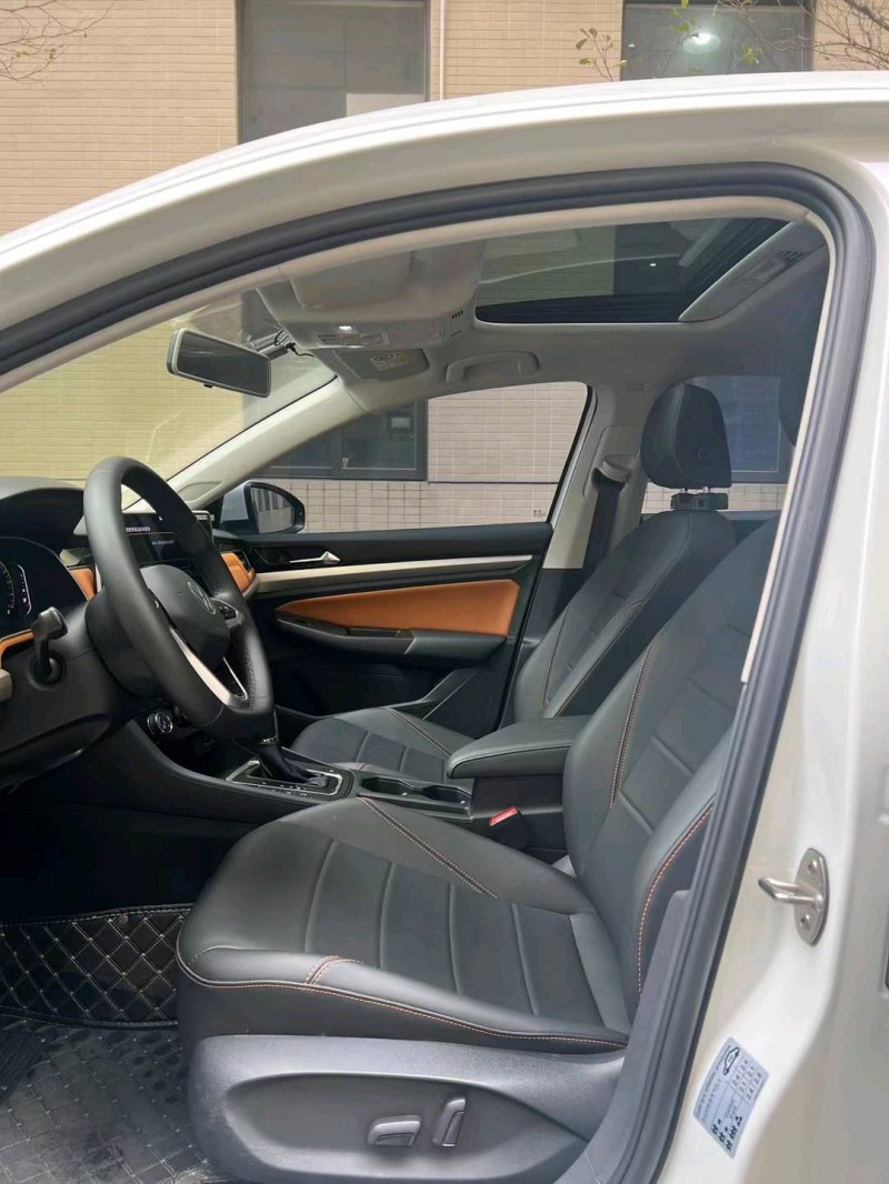 佛山22年大众宝来6