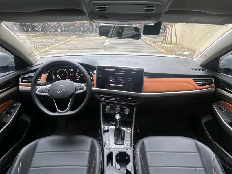 佛山22年大众宝来8