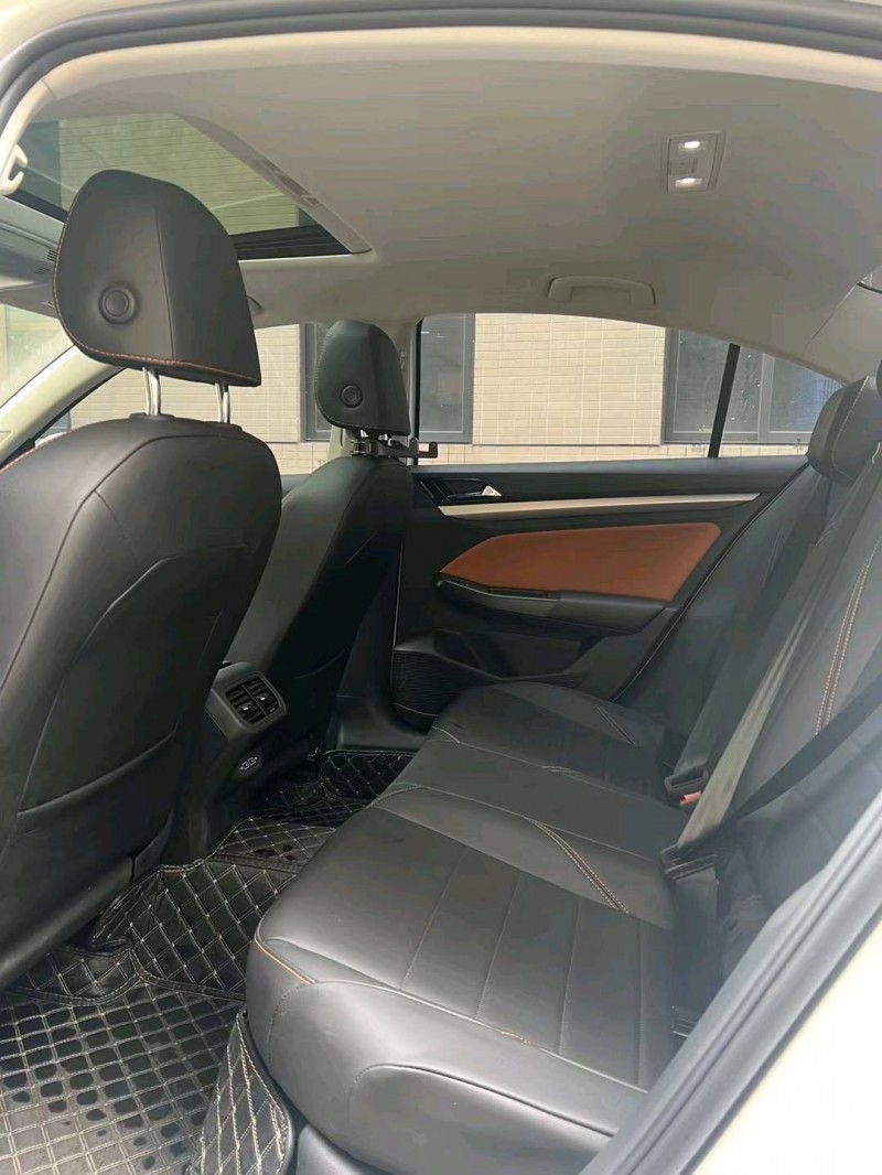 佛山22年大众宝来9