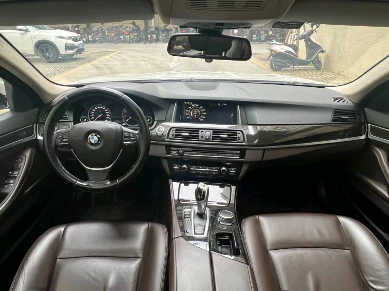 佛山15年宝马5系8