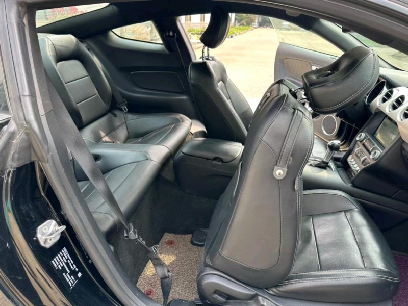 盐城17年福特野马4