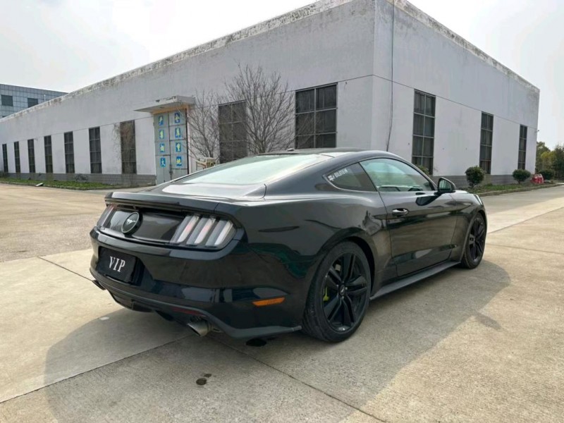 盐城17年福特野马8