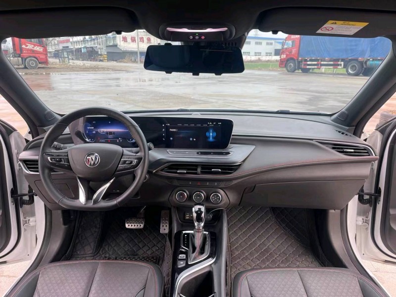 徐州22年别克威朗5