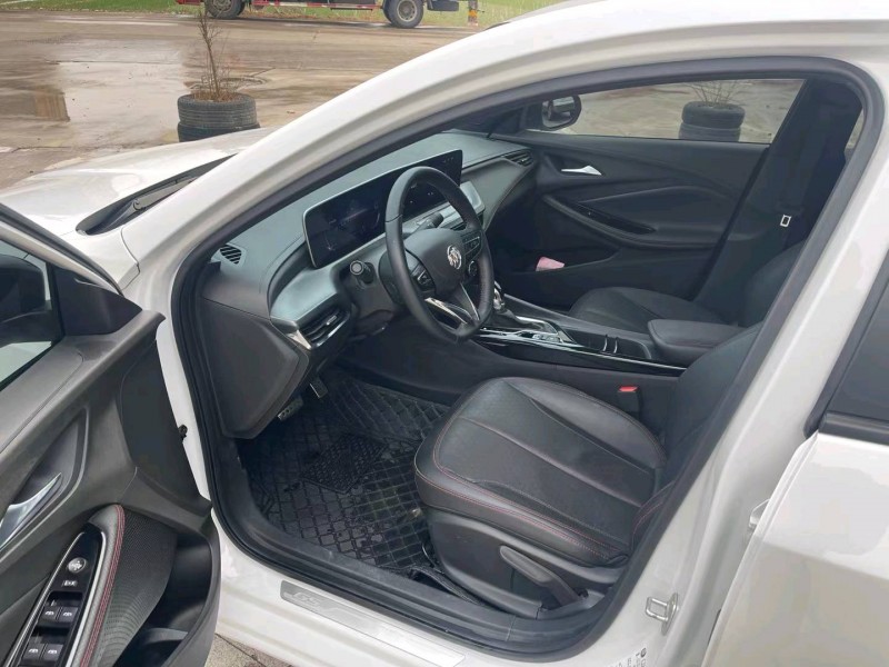 徐州22年别克威朗6