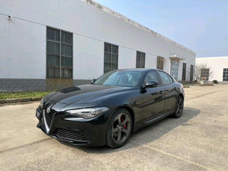 盐城20年阿尔法·罗密欧Giulia2