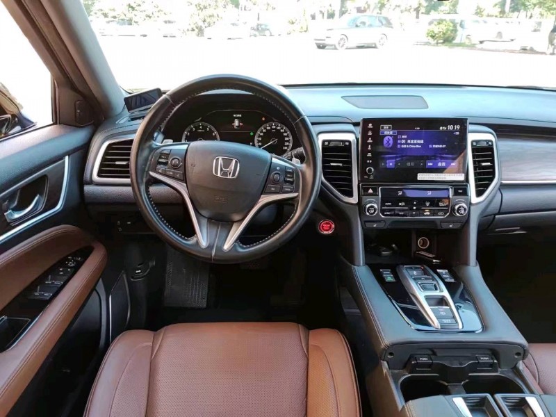 珠海17年本田URV8