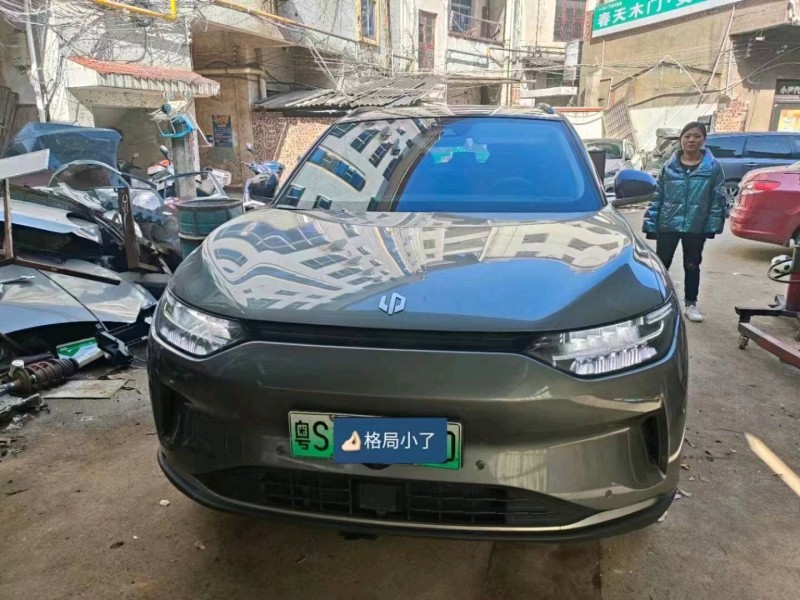珠海22年零跑汽車C111