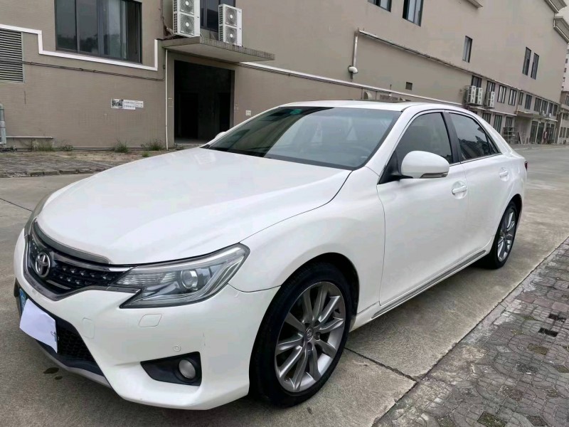 佛山16年丰田锐志2