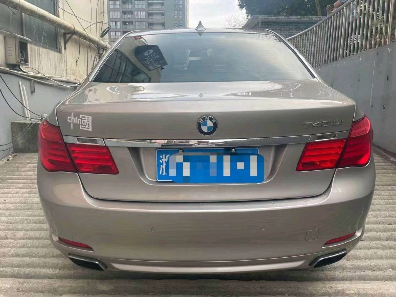 嘉兴12年宝马7系4