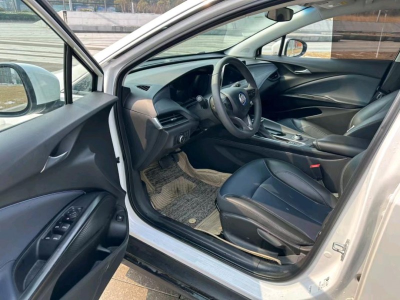 盐城22年别克微蓝5