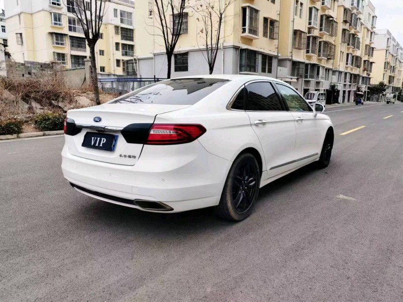 徐州16年福特金牛座7