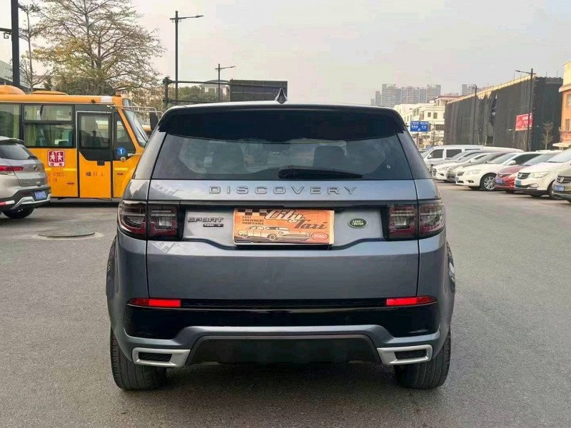 汕头21年路虎发现8