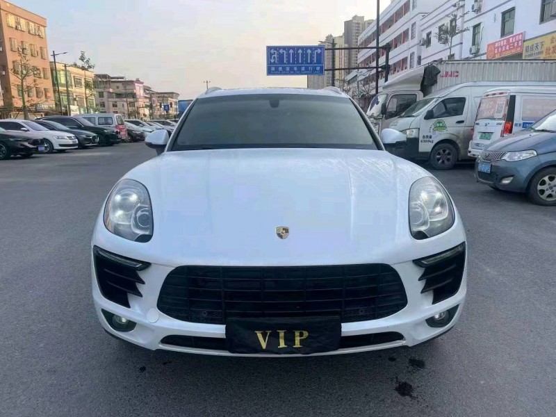 汕头15年保时捷Macan1