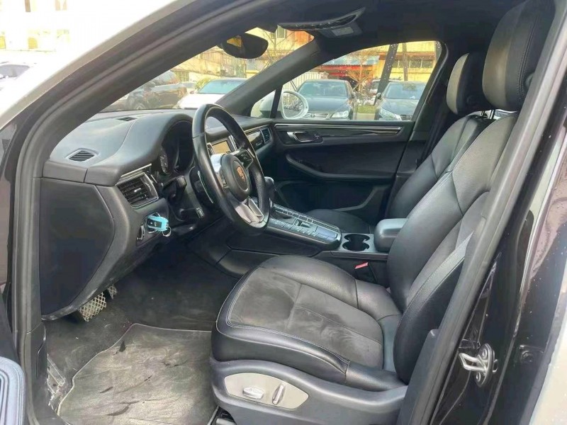 汕头15年保时捷Macan4
