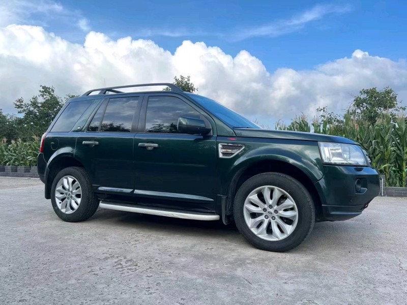 青岛11年路虎发现3