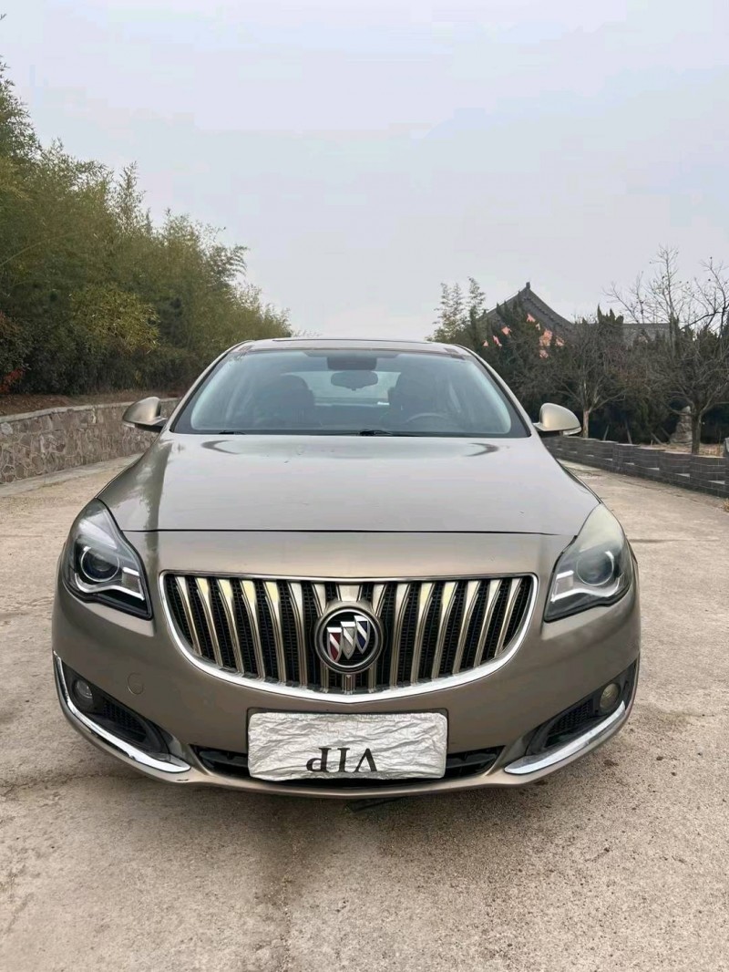 青岛14年别克君威1