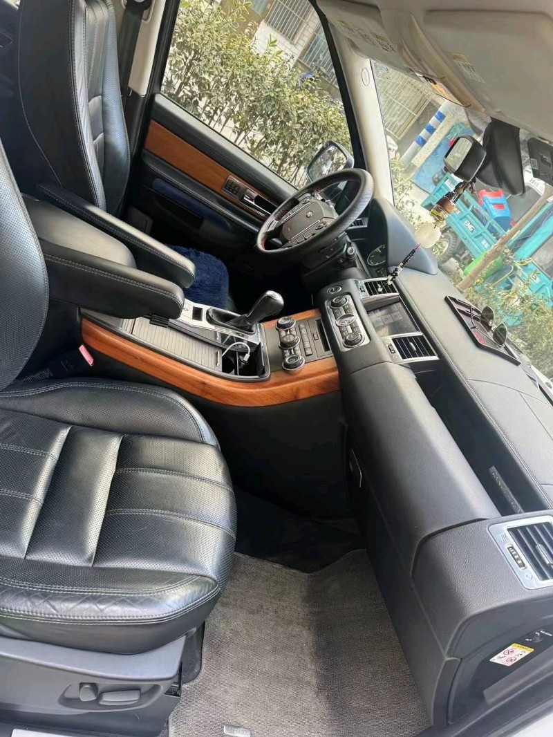 苏州12年路虎揽胜运动4