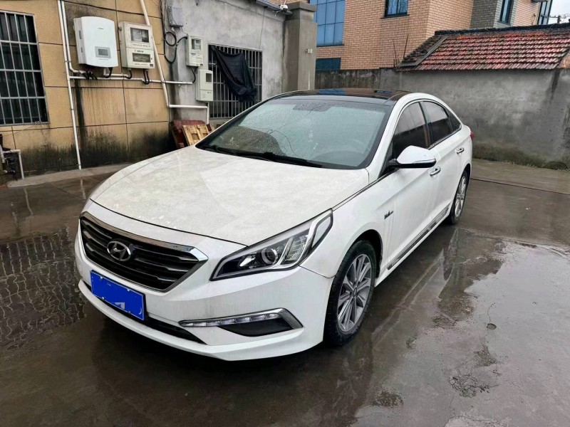 湖州15年現代索納塔九2