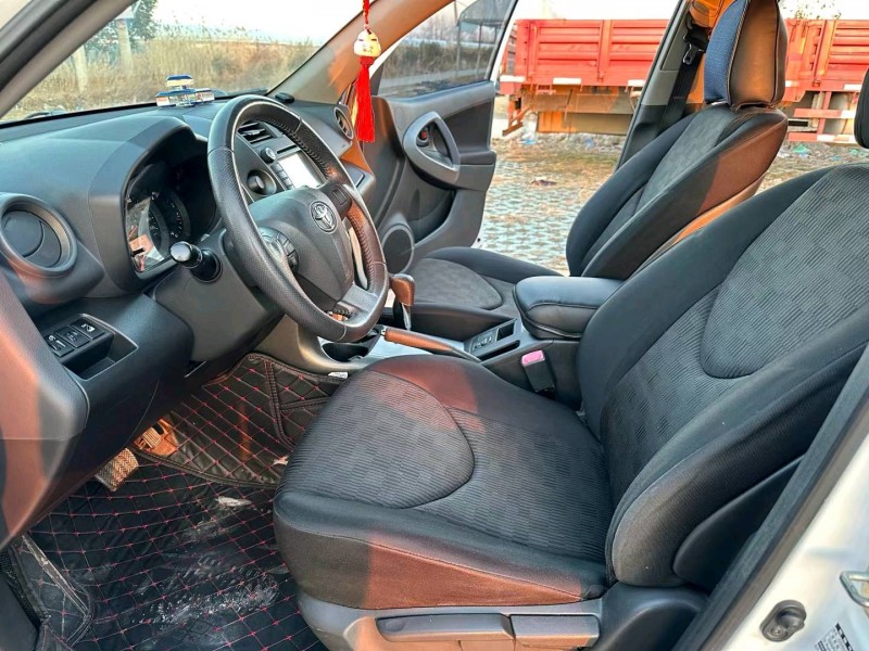 徐州13年丰田RAV4荣放7