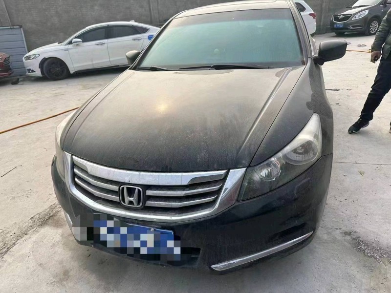 东营13年本田雅阁1