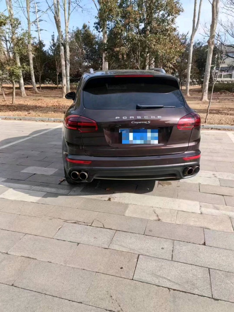 济宁15年保时捷卡宴5