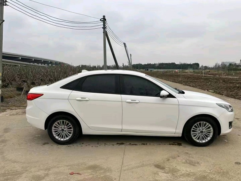 珠海17年福特福睿斯8