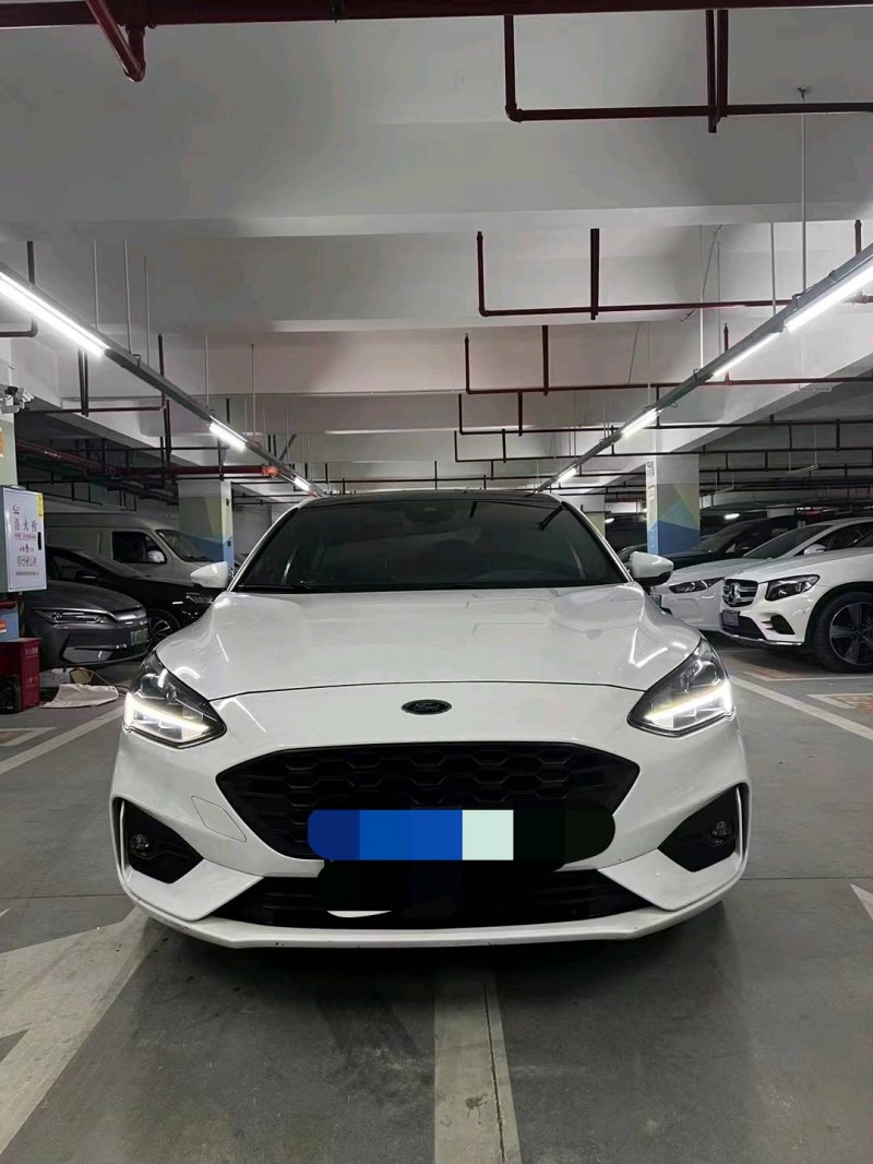 重庆22年福特福克斯1