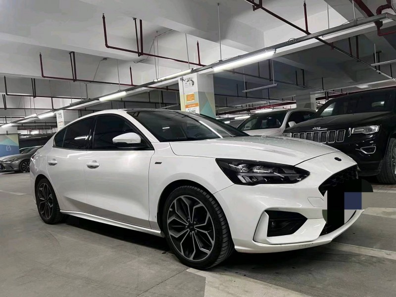 重庆22年福特福克斯2