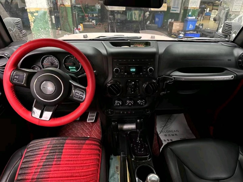 重庆17年Jeep牧马人4