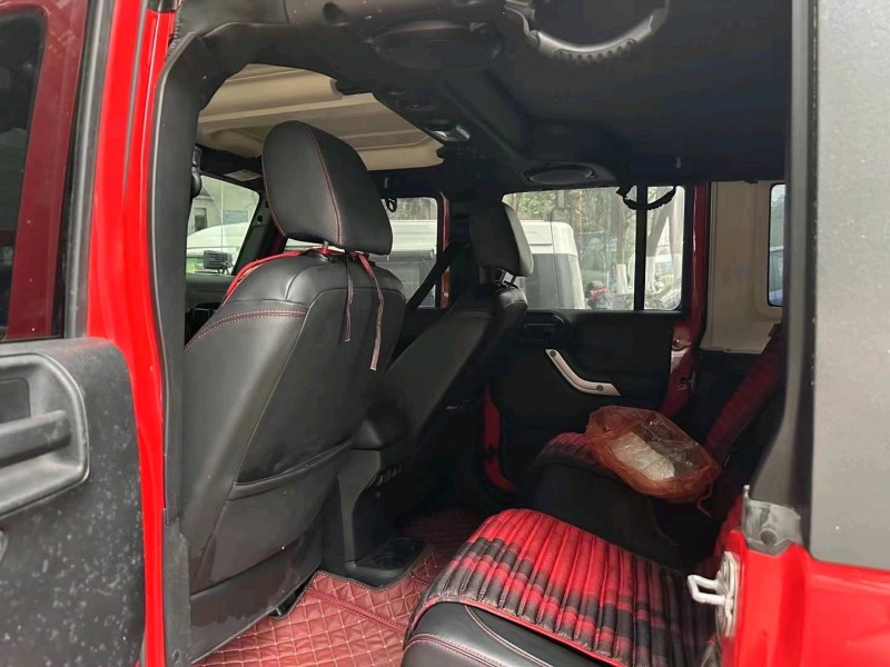 重庆17年Jeep牧马人5