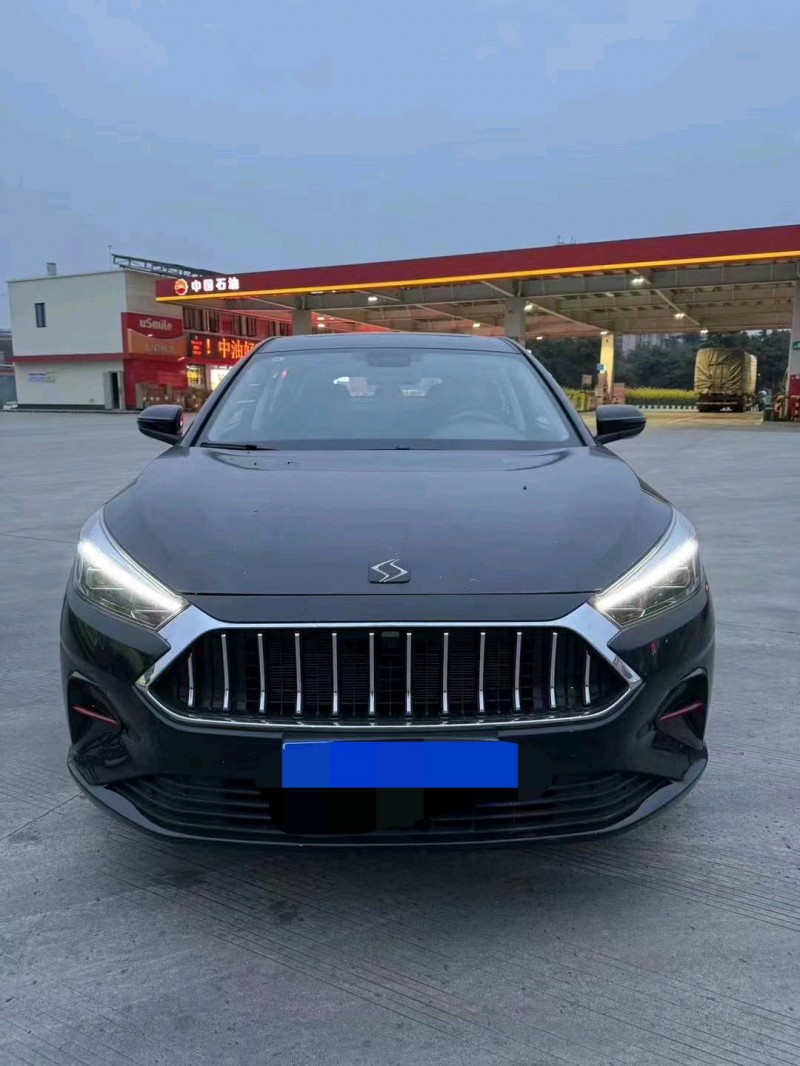 重慶23年江淮思皓A51